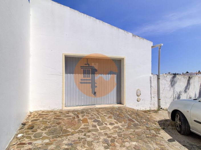 Image No.51-5 Bed House for sale