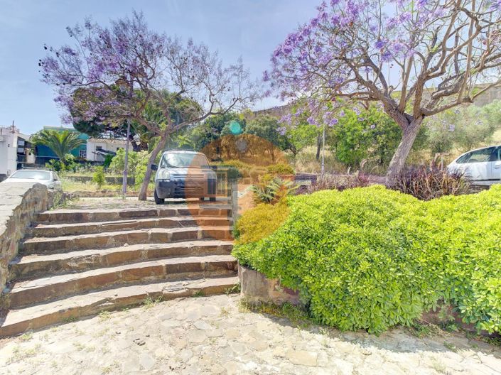 Image No.52-5 Bed House for sale