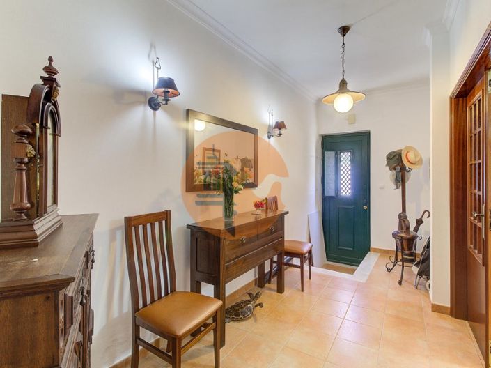 Image No.7-5 Bed House for sale