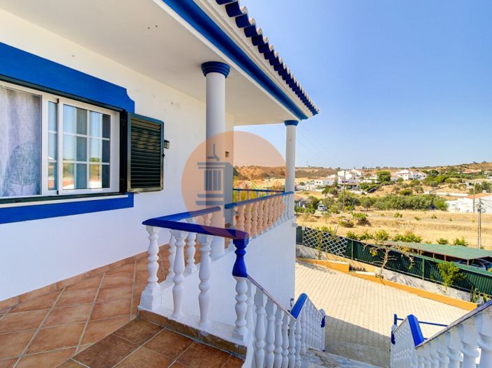 Image No.11-5 Bed House for sale