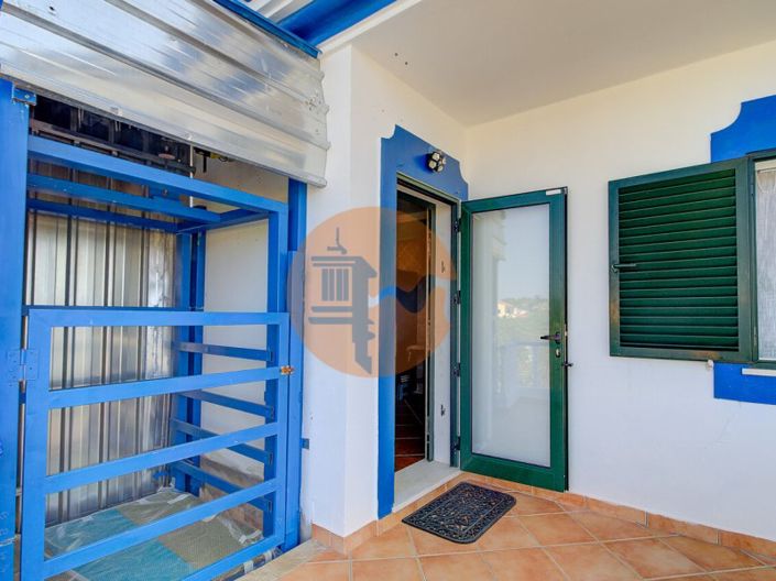 Image No.12-5 Bed House for sale