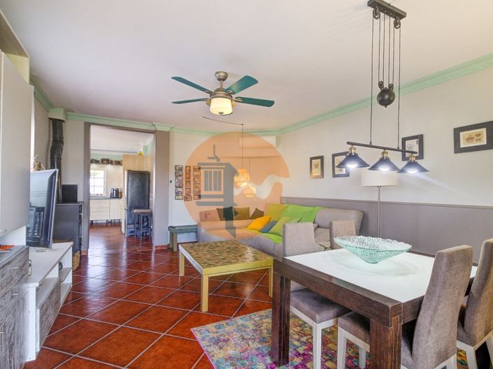 Image No.19-5 Bed House for sale