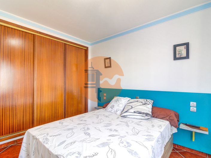 Image No.35-5 Bed House for sale