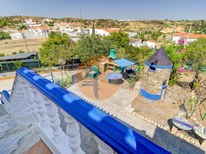 Image No.36-5 Bed House for sale