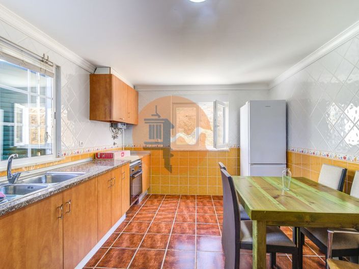 Image No.41-5 Bed House for sale