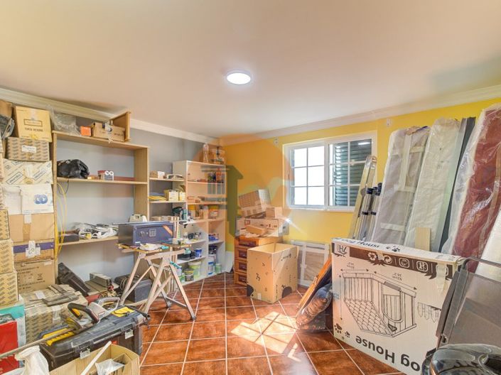 Image No.45-5 Bed House for sale