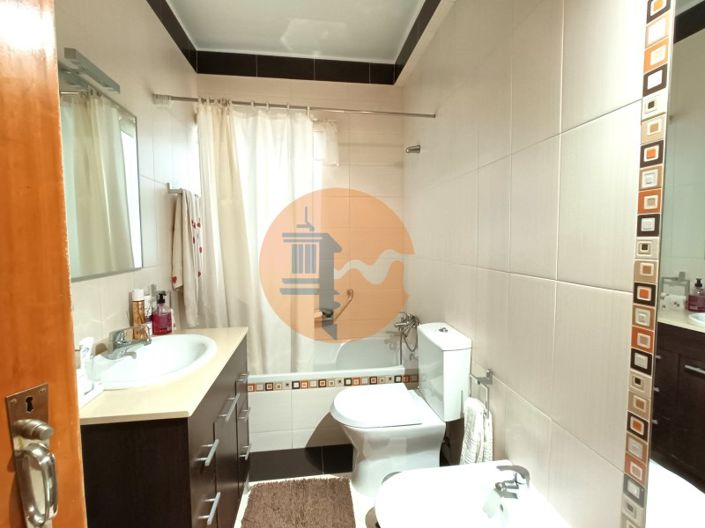 Image No.12-3 Bed Apartment for sale