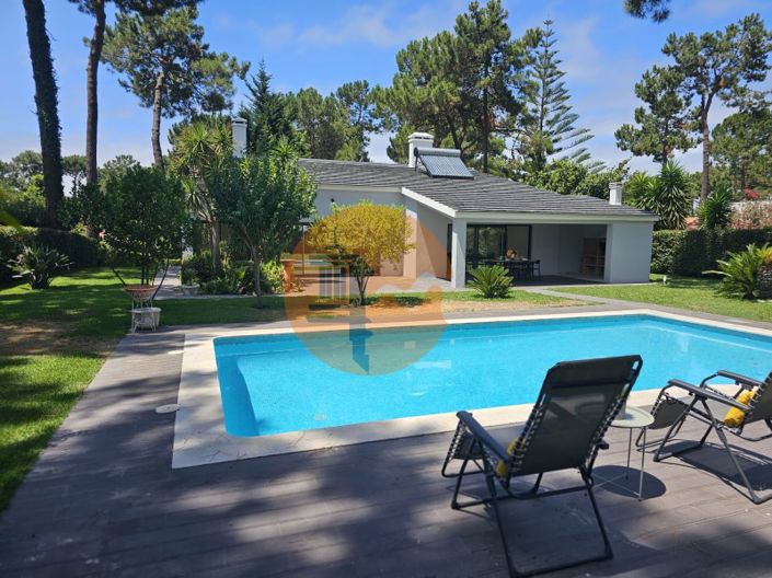 Image No.1-4 Bed House for sale