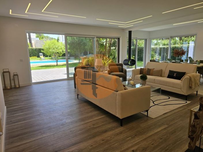 Image No.50-4 Bed House for sale