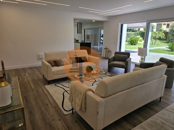 Image No.52-4 Bed House for sale