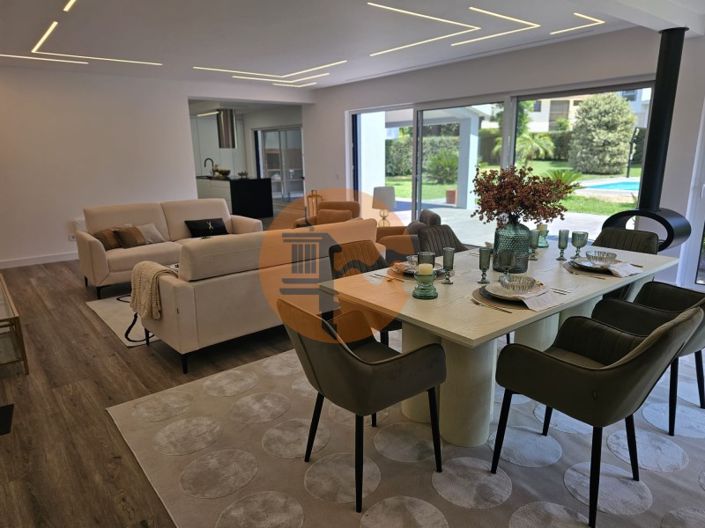 Image No.59-4 Bed House for sale