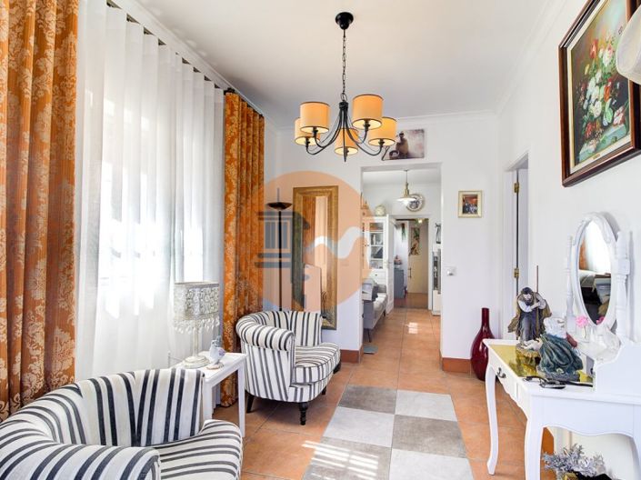 Image No.2-2 Bed House for sale