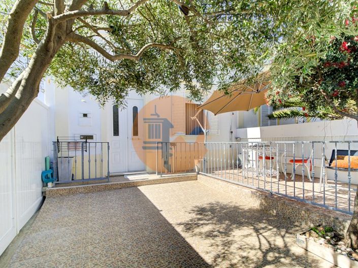 Image No.23-2 Bed House for sale