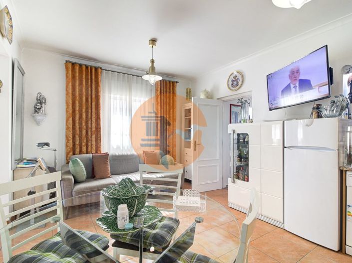 Image No.10-2 Bed House for sale