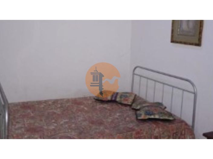 Image No.8-2 Bed House for sale