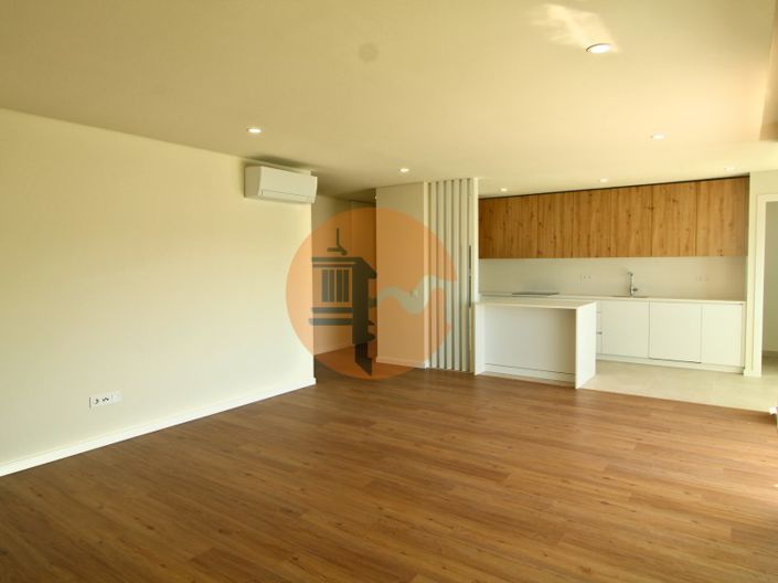 Image No.1-3 Bed Apartment for sale