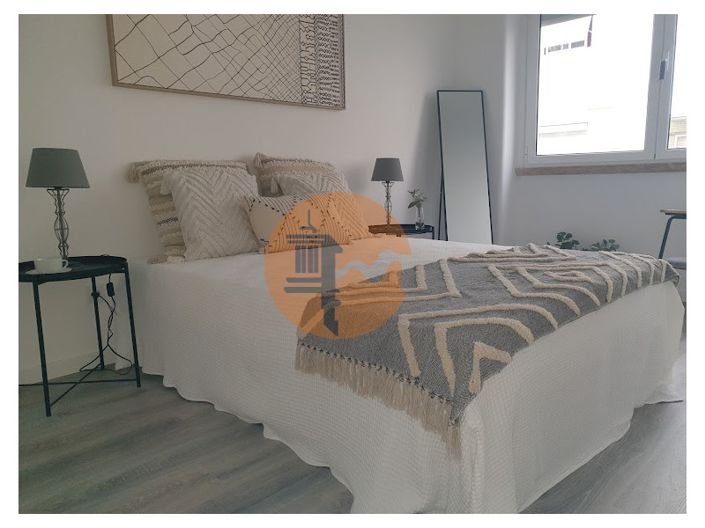 Image No.24-3 Bed Apartment for sale