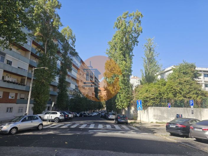 Image No.31-3 Bed Apartment for sale