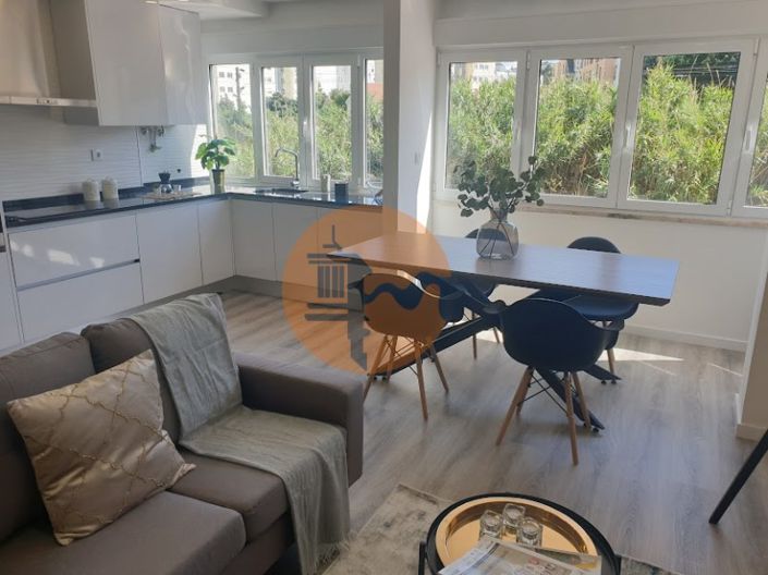 Image No.9-3 Bed Apartment for sale