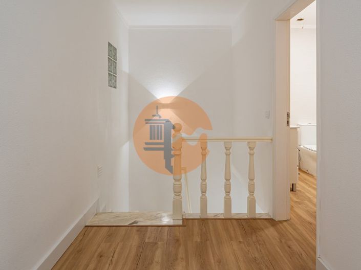 Image No.14-2 Bed House for sale