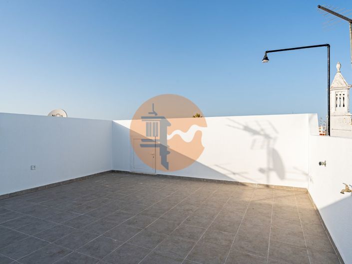 Image No.27-2 Bed House for sale