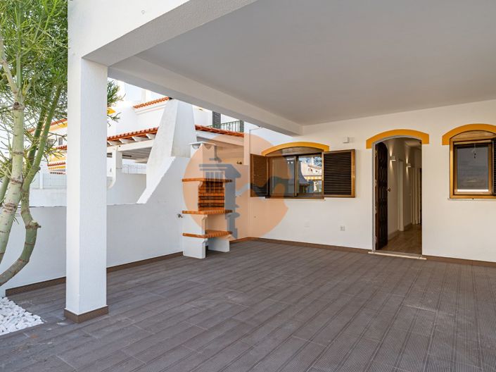 Image No.30-2 Bed House for sale