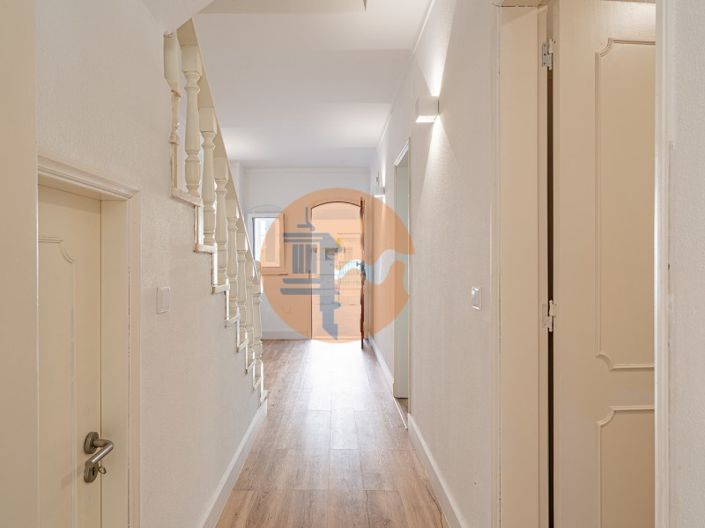 Image No.7-2 Bed House for sale