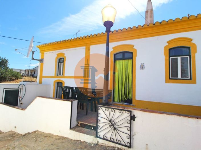 Image No.1-3 Bed House for sale