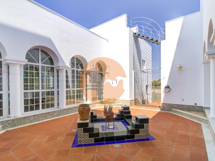 Image No.13-5 Bed House for sale