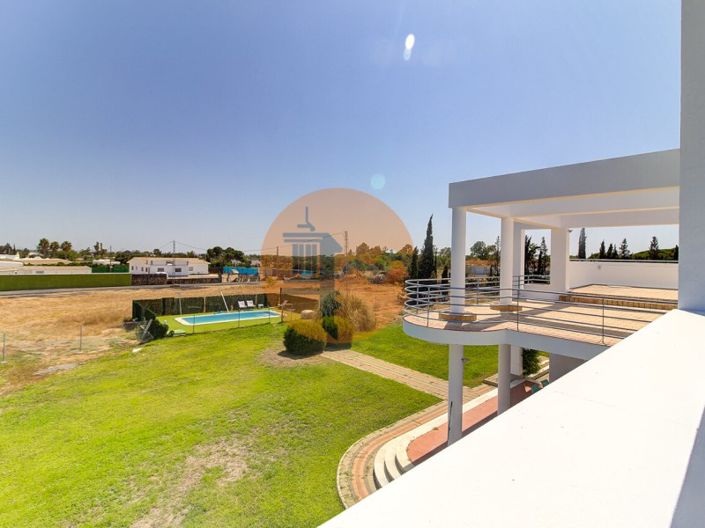 Image No.15-5 Bed House for sale