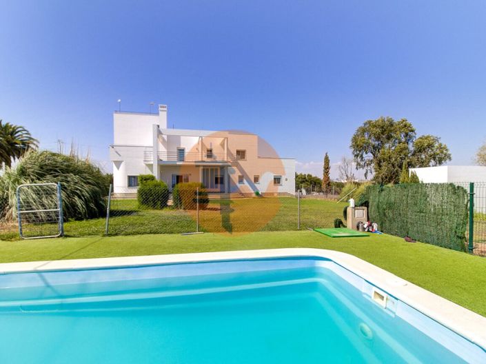 Image No.17-5 Bed House for sale