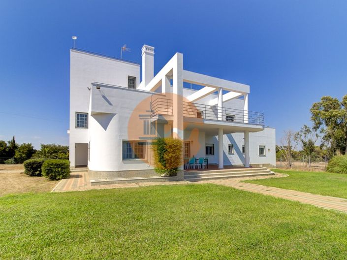 Image No.2-5 Bed House for sale