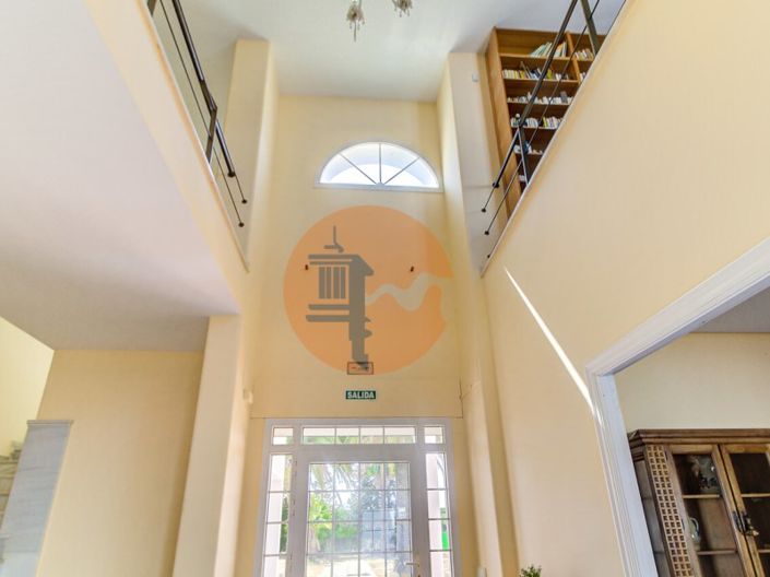 Image No.23-5 Bed House for sale