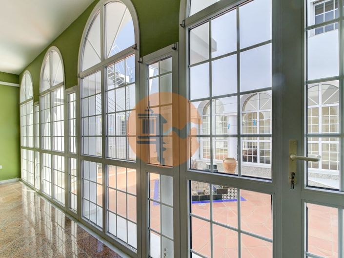 Image No.27-5 Bed House for sale