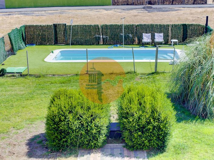 Image No.57-5 Bed House for sale