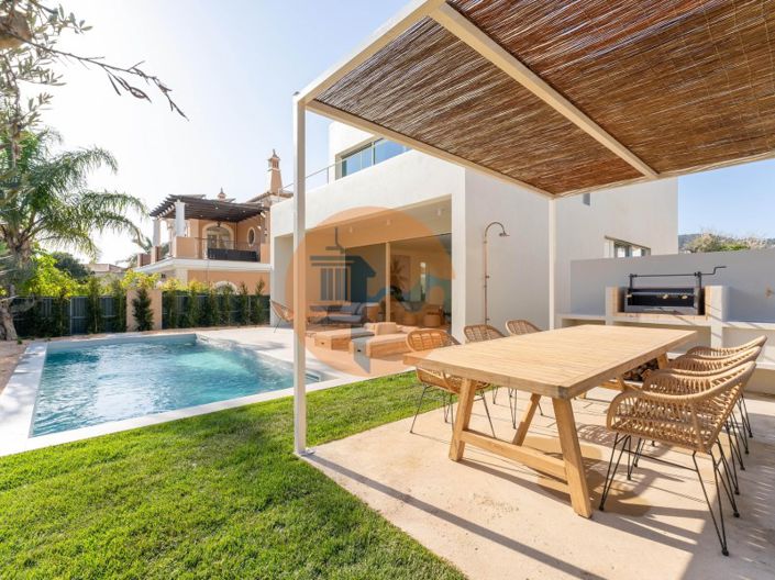 Image No.4-3 Bed House for sale