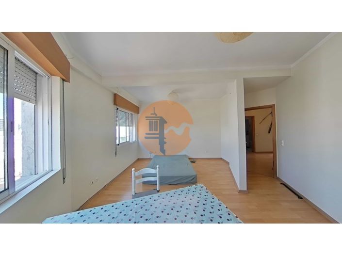 Image No.30-3 Bed Apartment for sale