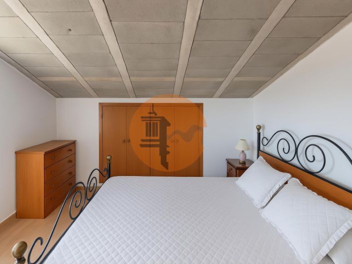 Image No.13-3 Bed House for sale