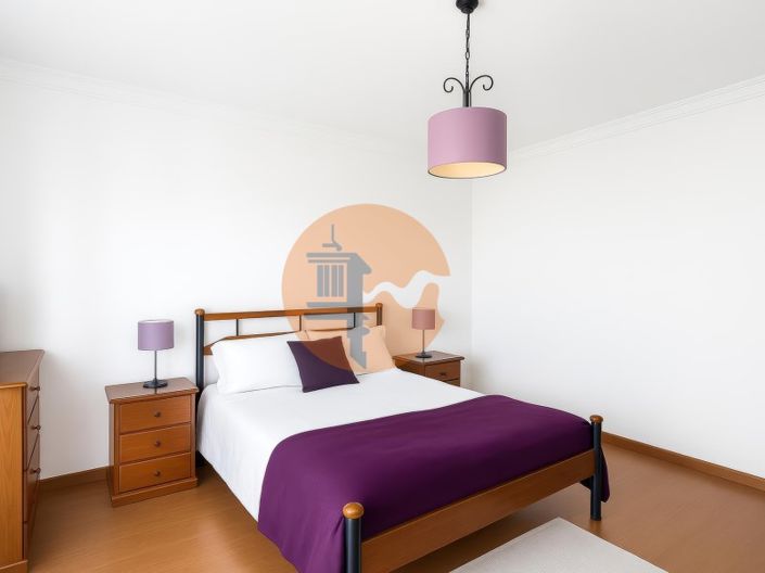 Image No.17-4 Bed House for sale