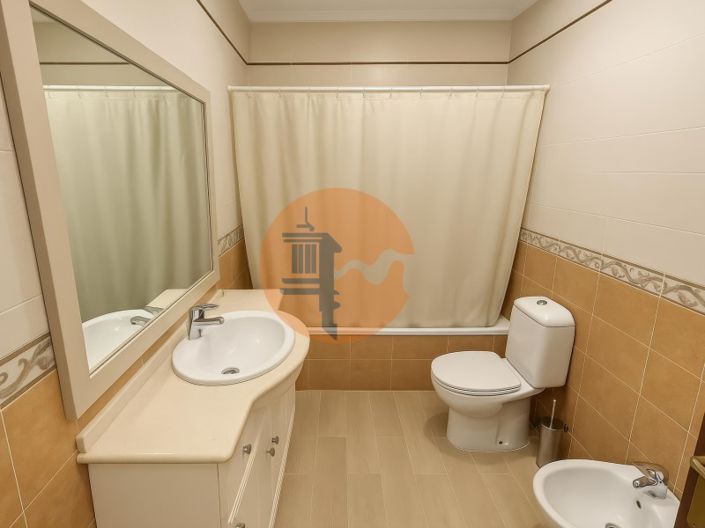 Image No.20-4 Bed House for sale