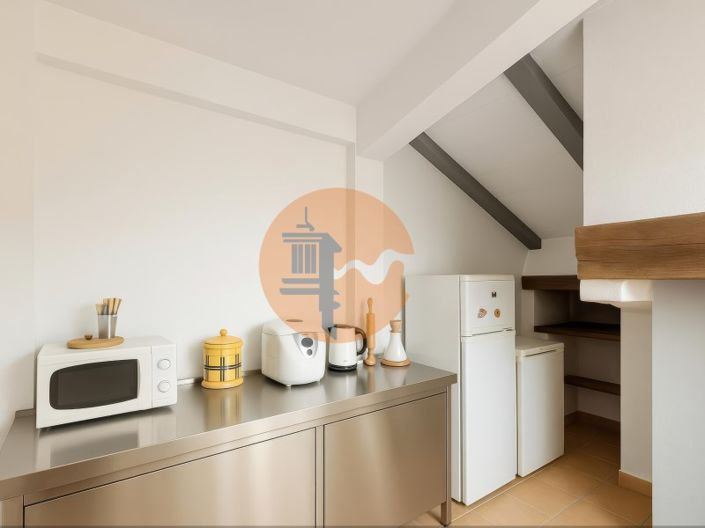 Image No.8-4 Bed House for sale