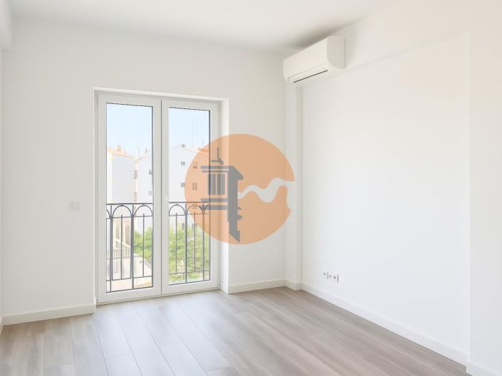 Image No.16-2 Bed Apartment for sale