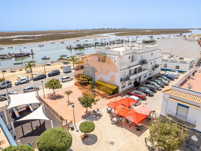 Image No.4-Bar for sale