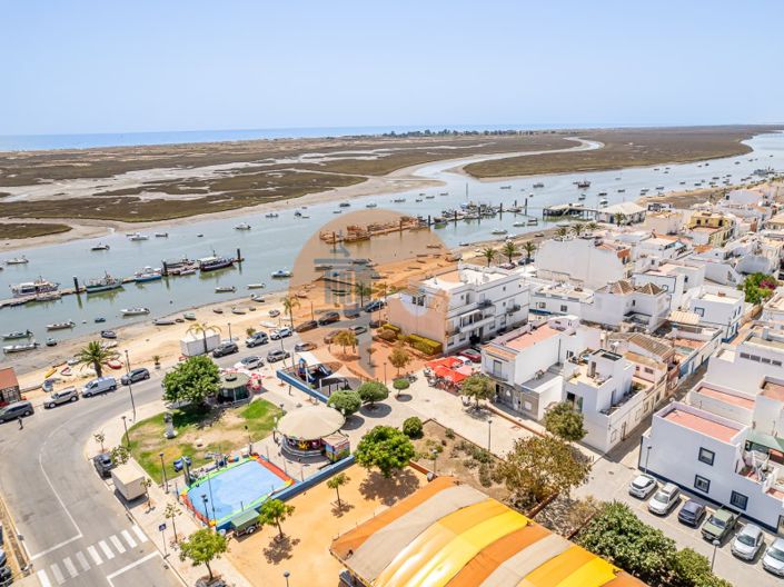 Image No.5-Bar for sale