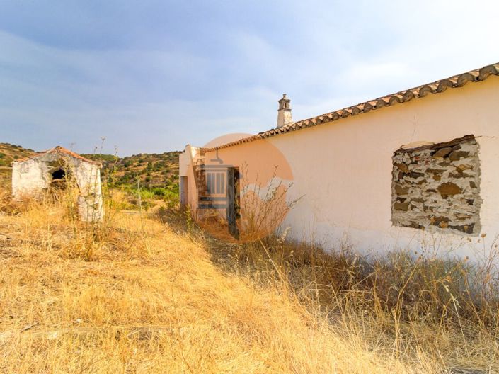 Image No.22-3 Bed Farmhouse for sale