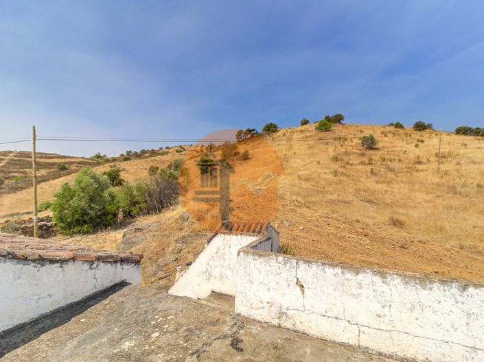 Image No.28-3 Bed Farmhouse for sale