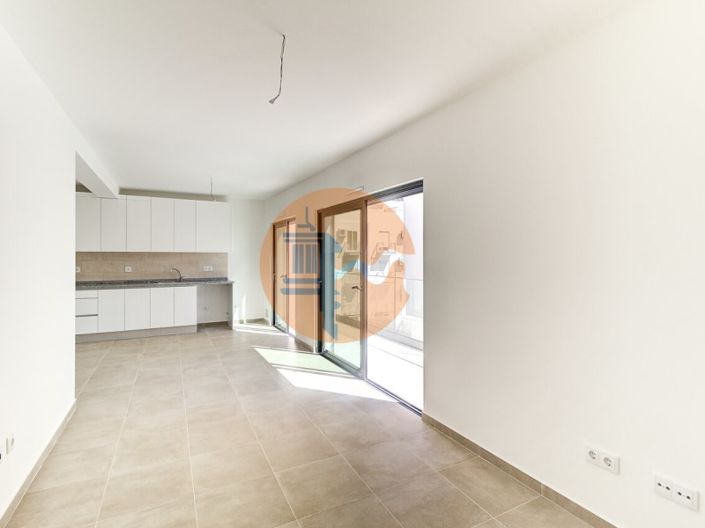 Image No.17-2 Bed Apartment for sale