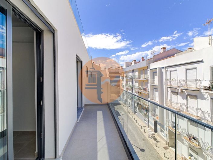 Image No.29-2 Bed Apartment for sale