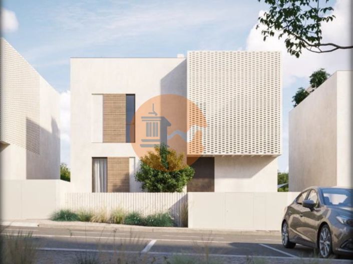 Image No.1-3 Bed House for sale