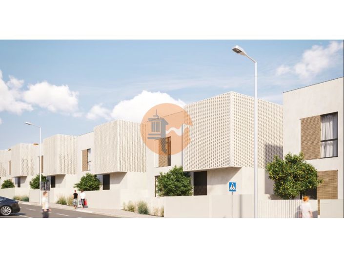 Image No.2-3 Bed House for sale